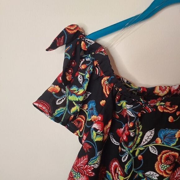 Black Bold Floral Off Shoulder Blouse (NWT) - Picture 3 of 12